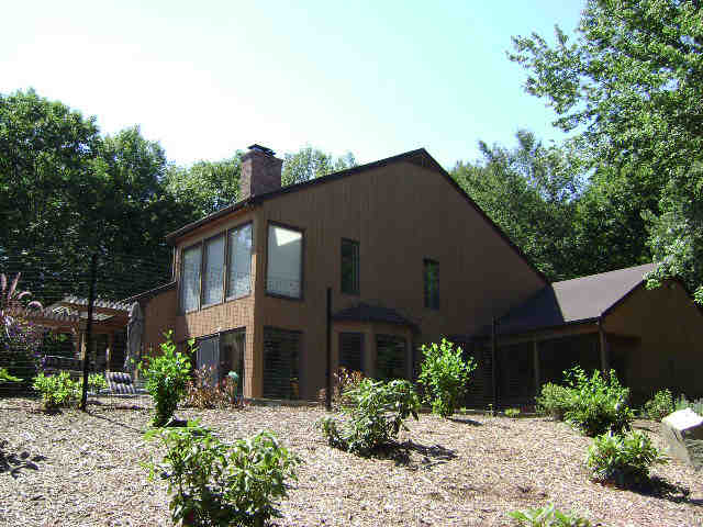 Building photograph for 51 LONG MEADOW RD